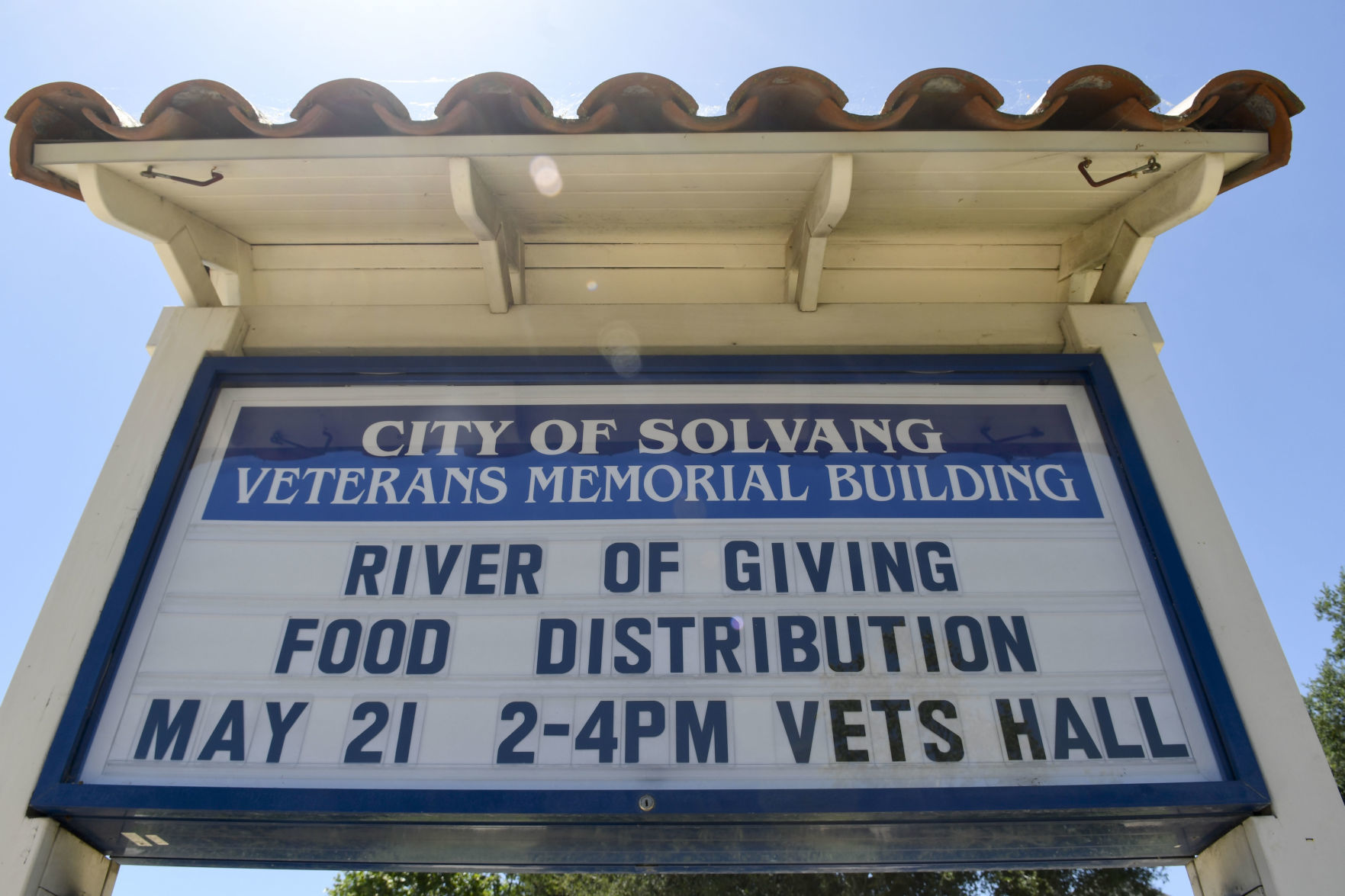 052120 River of Giving 11.jpg